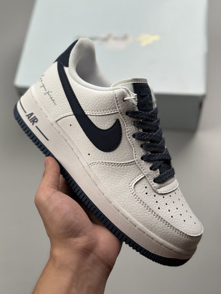 Nike Airforce 1 - Midnight Navy